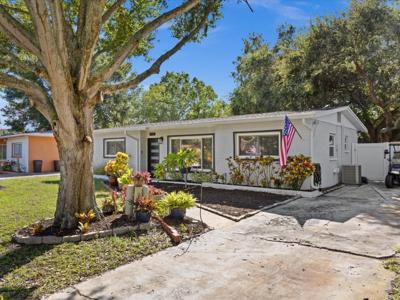 715 W BAYSHORE DRIVE