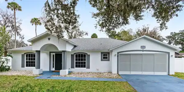 2619 NEEDLE PALM DRIVE