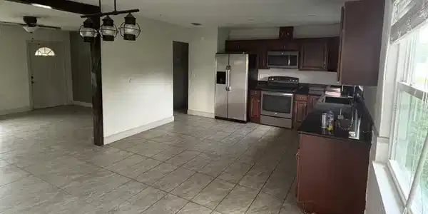 Image 4 Image 4