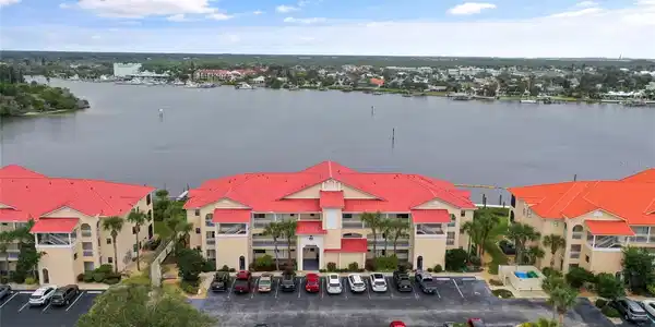 450 BOUCHELLE DRIVE