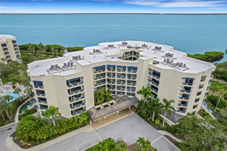 2110 HARBOURSIDE DRIVE