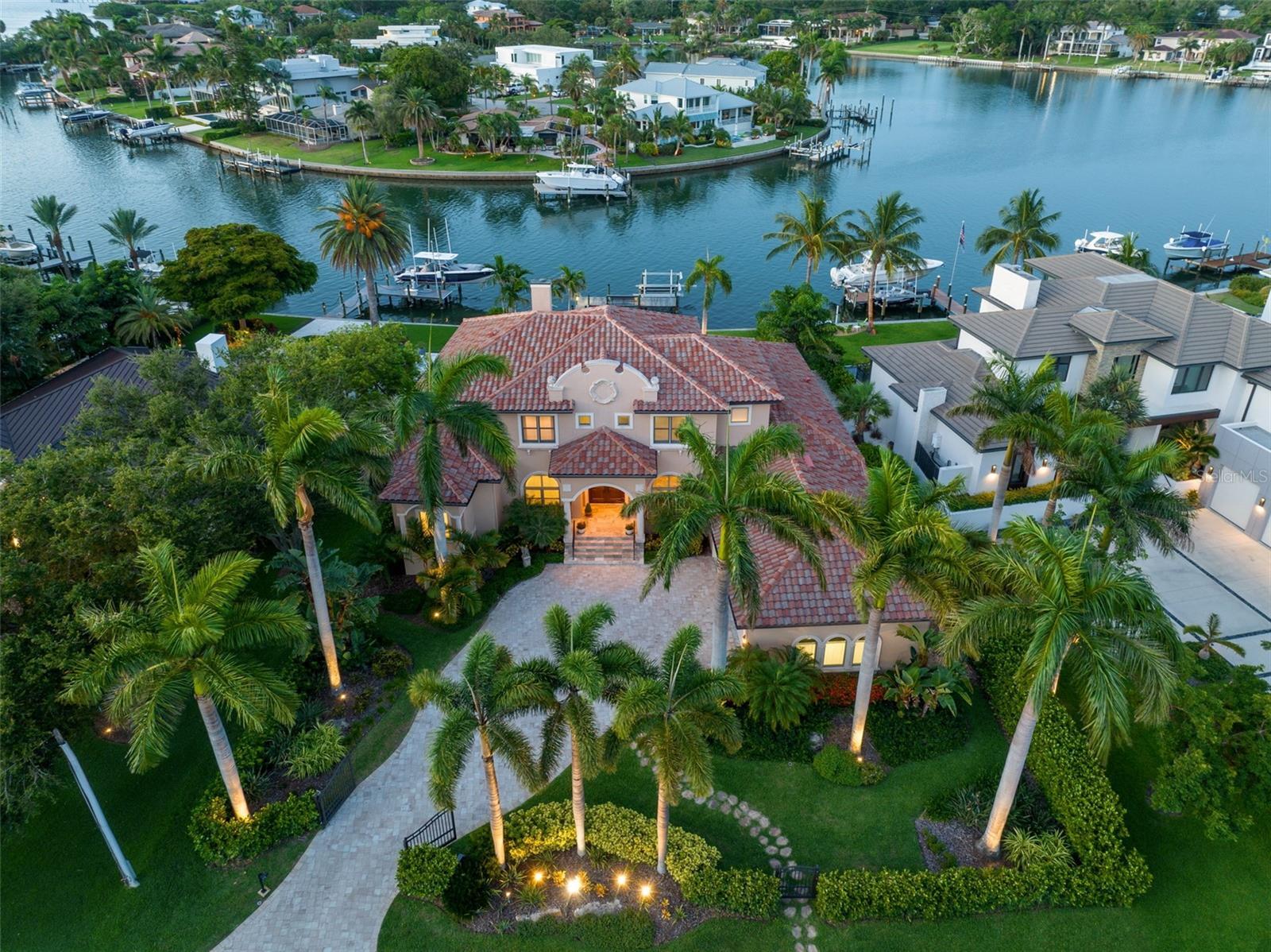 1389 TANGIER WAY, SARASOTA, FL lhrmls01771720