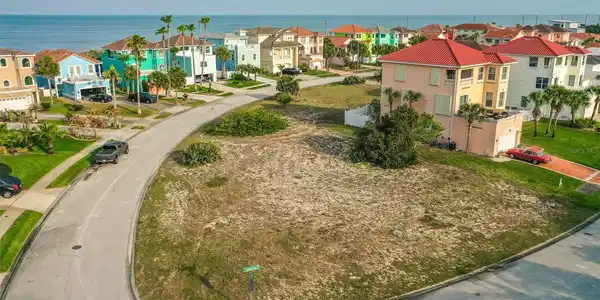 3819 ISLAMORADA DRIVE