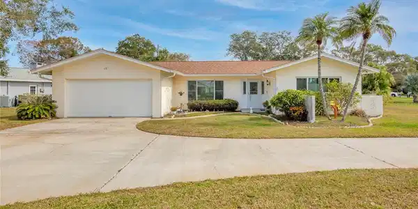 417 HARBOR VIEW LANE