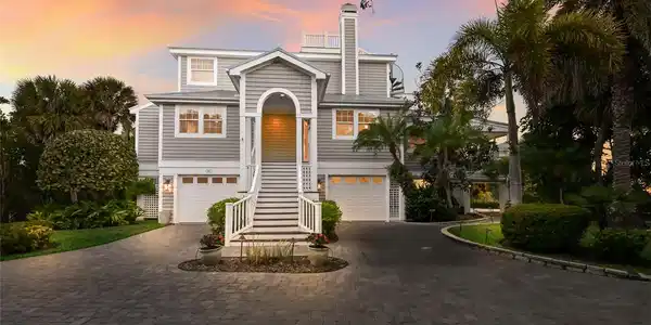 367 NIGHT HERON DRIVE