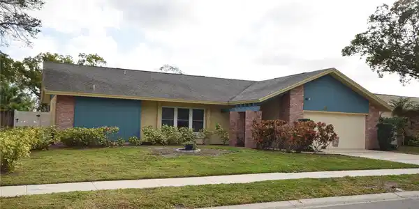 43 TURNSTONE DRIVE