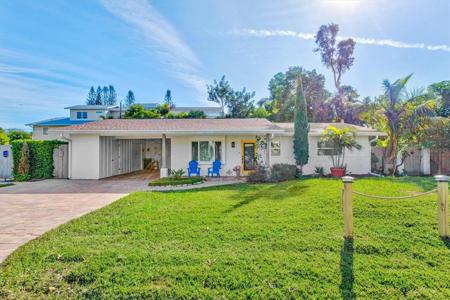 1658 BLAKEMORE LANE