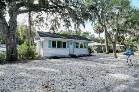 984 INDIAN BEACH DRIVE