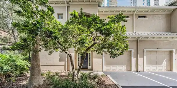 501 KNIGHTS RUN AVENUE