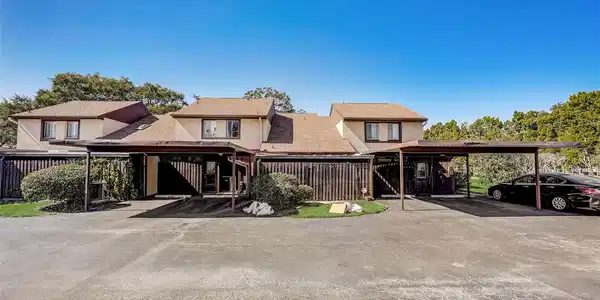 3303 PINE CONE CIRCLE