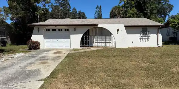 8511 LONGBOAT LANE