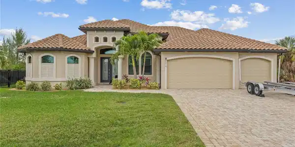 9572 PRESIDENT CIRCLE