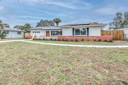 6312 FAIRWAY BLVD