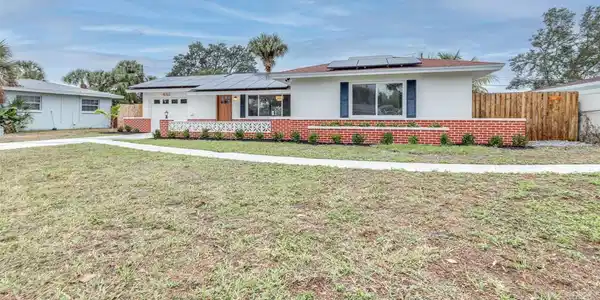6312 FAIRWAY BLVD
