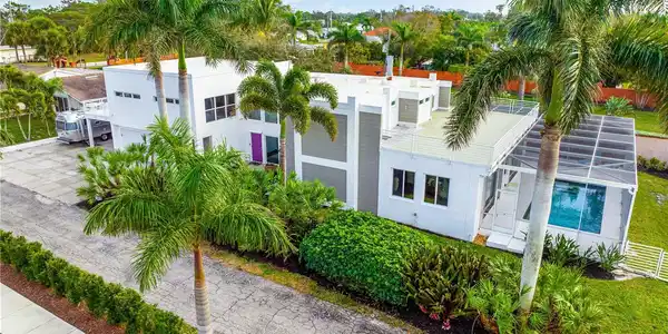473 BAYSHORE ROAD