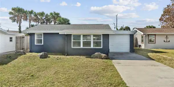 16 HIBISCUS DRIVE