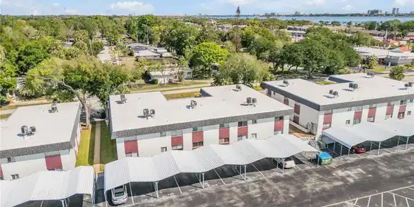 303 RIDGE BOULEVARD