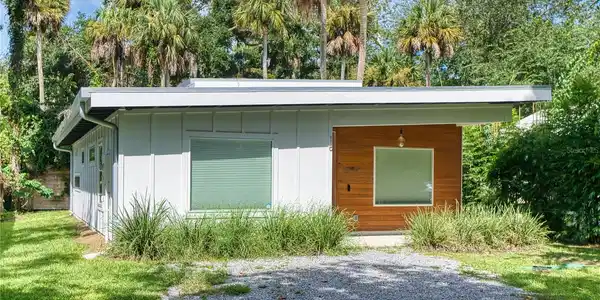 18 SANCHEZ AVENUE