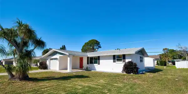 872 MOHAWK ROAD
