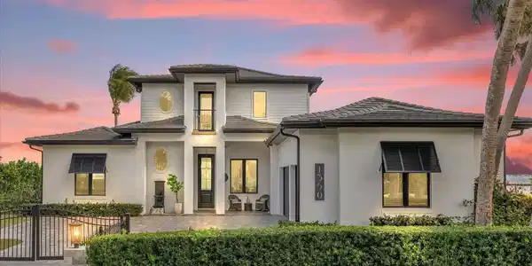1350 S BANANA RIVER DR