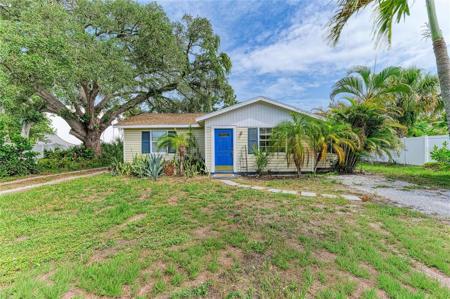 1300 LOMA LINDA COURT