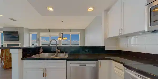 Image 4 Image 4