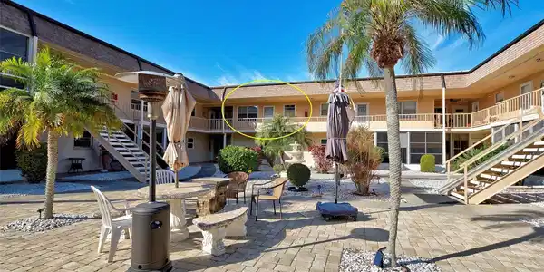 537 MANATEE COURT