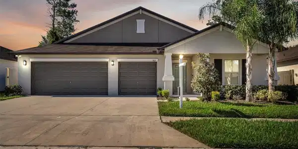 905 TIMELESS MOSS DRIVE