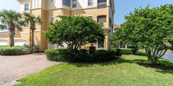 185 AVENUE DE LA MER