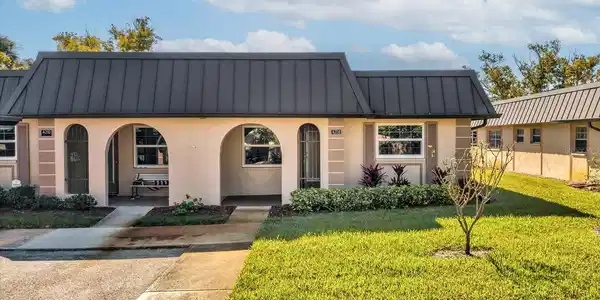 4208 STRATFORD DRIVE