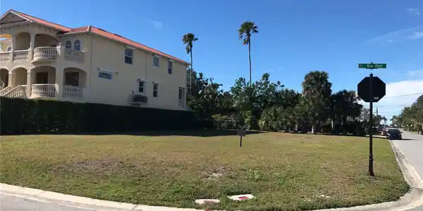 BAY BOULEVARD