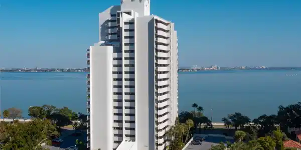 4141 BAYSHORE BOULEVARD