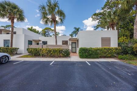 597 LAKESIDE DRIVE