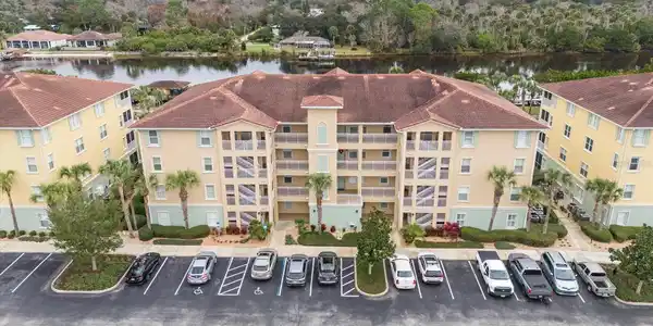 400 CANOPY WALK LANE