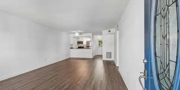 Image 4 Image 4