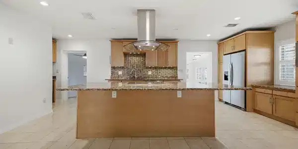 Image 4 Image 4