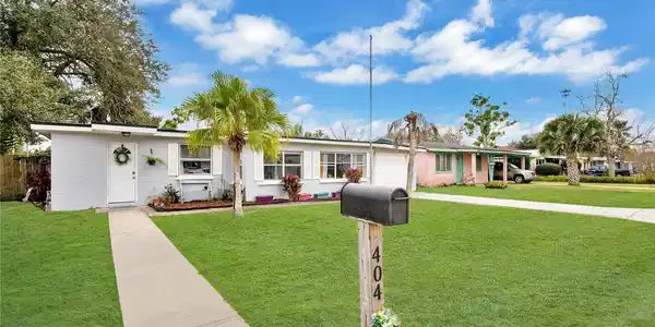 404 W OCEAN AVENUE