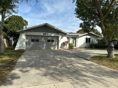 2302 16TH STREET W