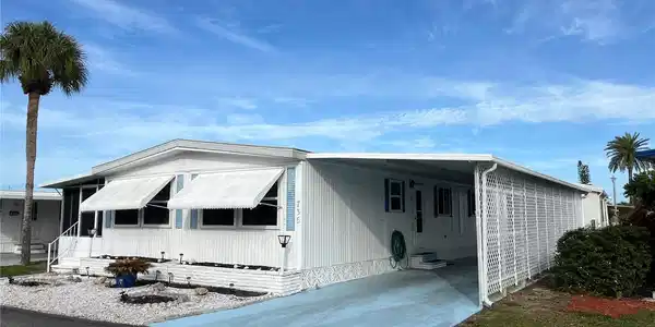 736 ROMA ROAD