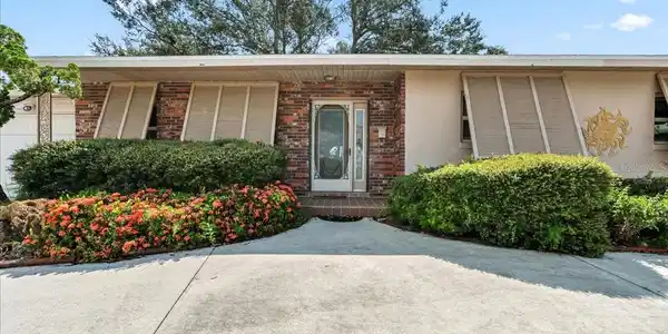 133 SMALL STREET SE