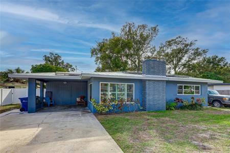 2210 OUTER DRIVE