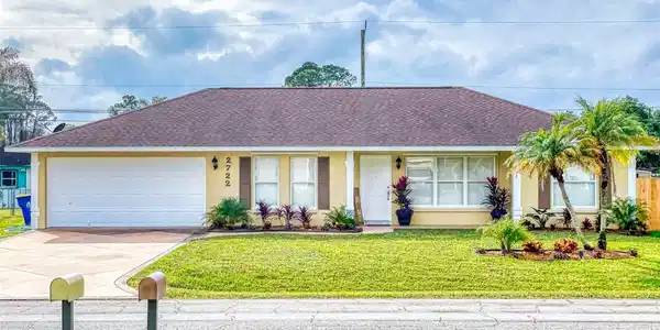 2722 VICTORY PALM DRIVE