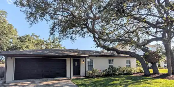 2904 W MARLIN AVENUE