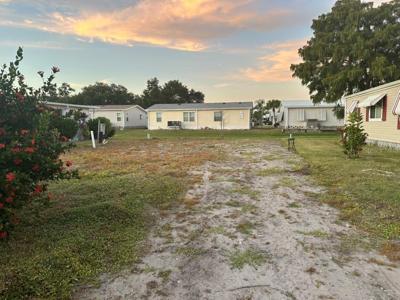 702 FAIRMOUNT DRIVE