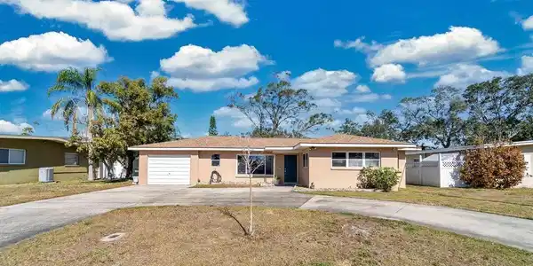 2533 DUNCAN DRIVE