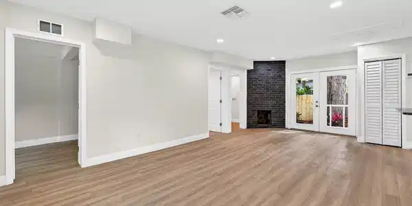 Image 4 Image 4