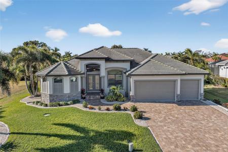 8 WINDWARD ROAD