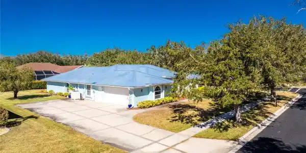 1041 HARBOUR DRAKE DRIVE