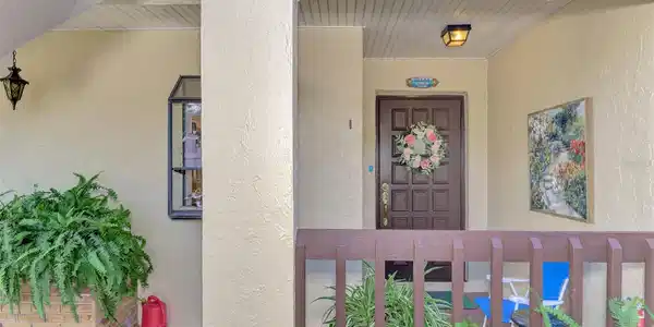 330 MISSION TRAIL N