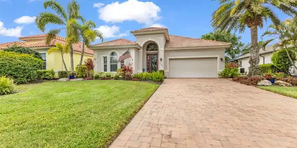 13304 CREEKSIDE LANE